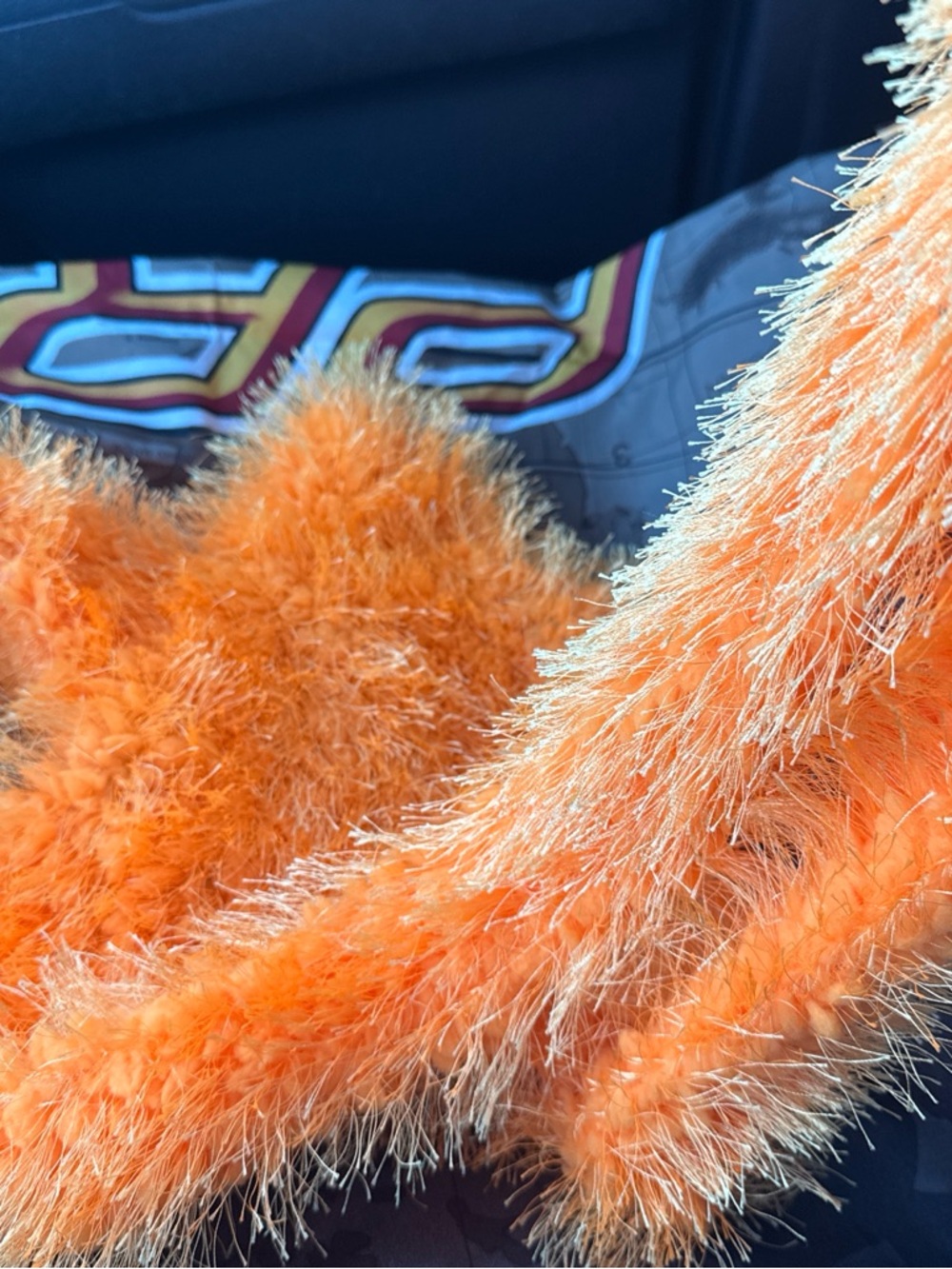 Fuzzy Star-Shaped Orange purse with crossbody drop15 inches - Picture 4 of 4